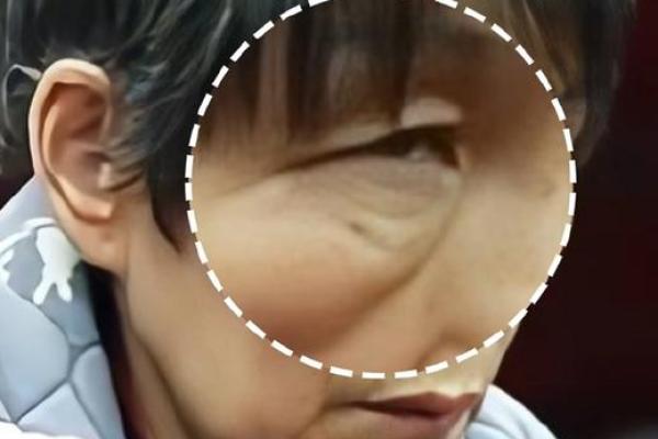 面相算命：巴掌脸的人命运如何
