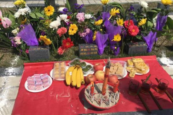 风水祭奠上坟必备三种点心是什么