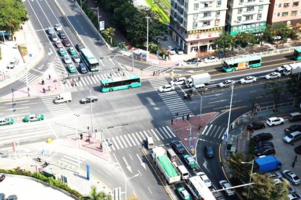 建房子风水_十字路口盖房子好吗