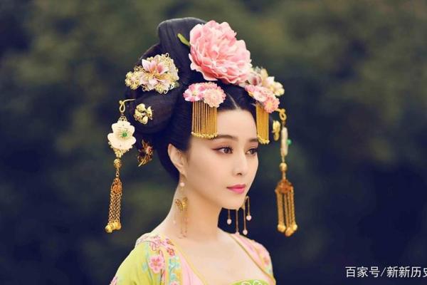 袁天罡给两个女子算命都是母仪天下，但是结局却大不相同